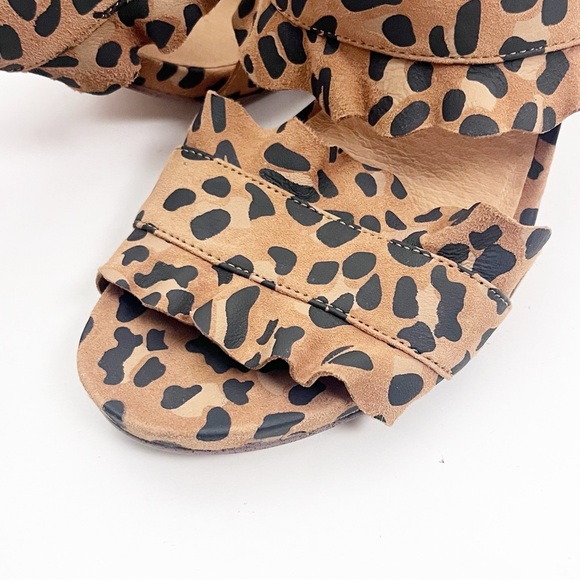 FREE PEOPLE Rosie Animal Print Ruffle Straps Slip On Heels Size EU 37 - Picture 6 of 11